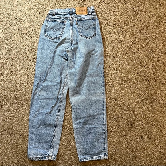 Rare Levis VTG Orange Tab Mom Jeans Light Wash High Rise Tapered Leg Rigid Denim - Picture 7 of 9